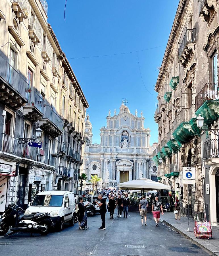 Catania Duomo Shine Apartment Bagian luar foto